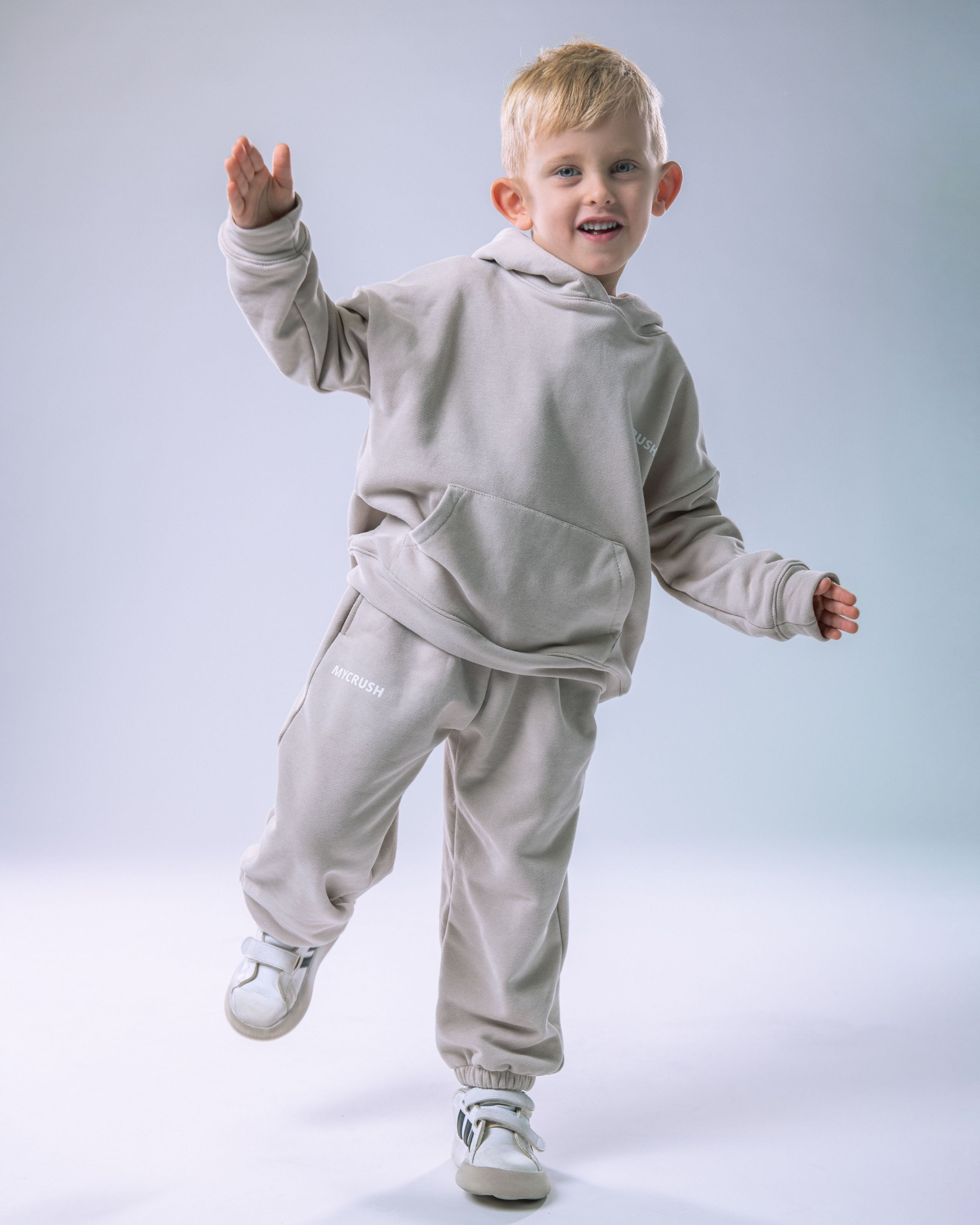 Children’s Tracksuit Beige size 110-6