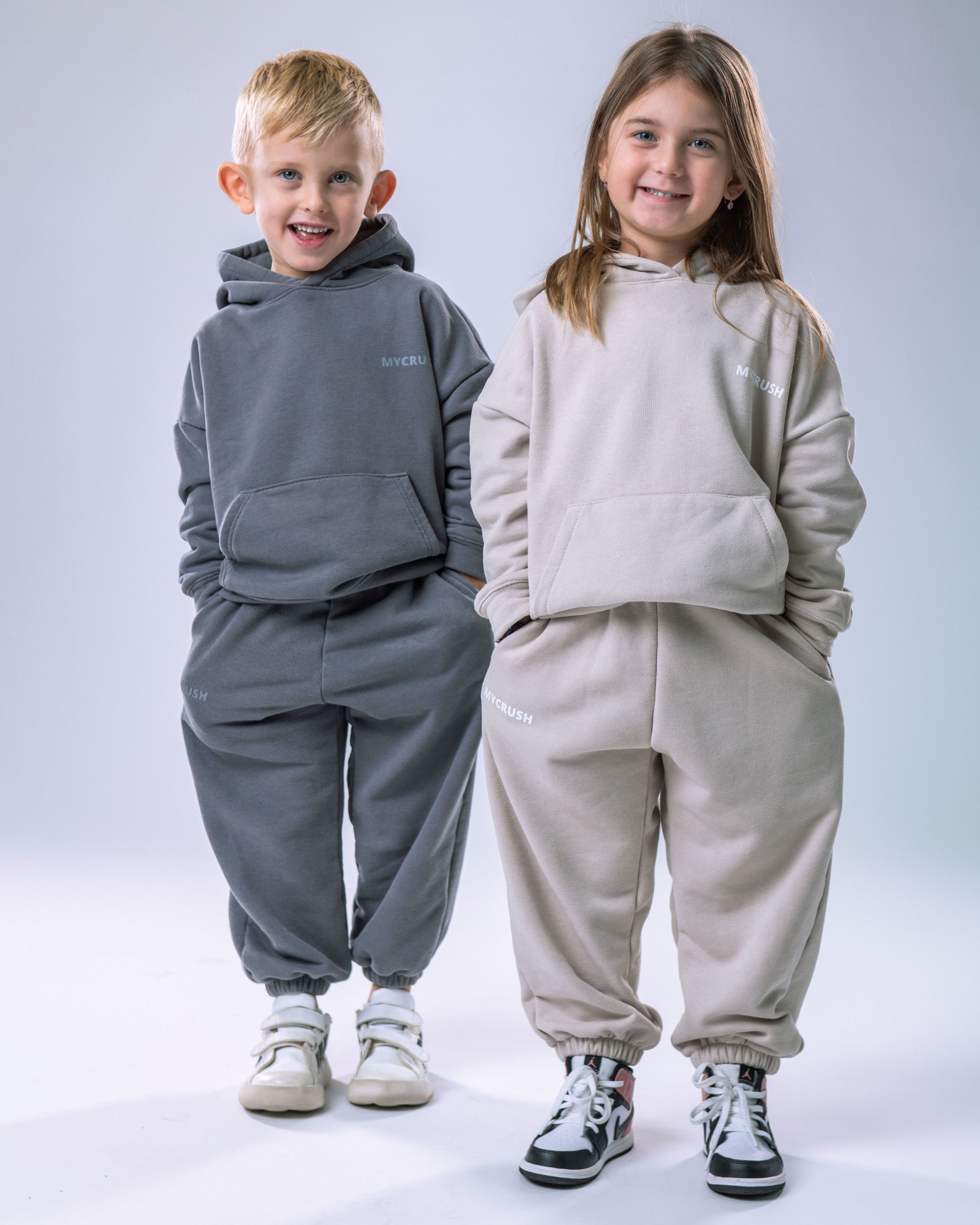 Children’s Tracksuit Beige size 110-8
