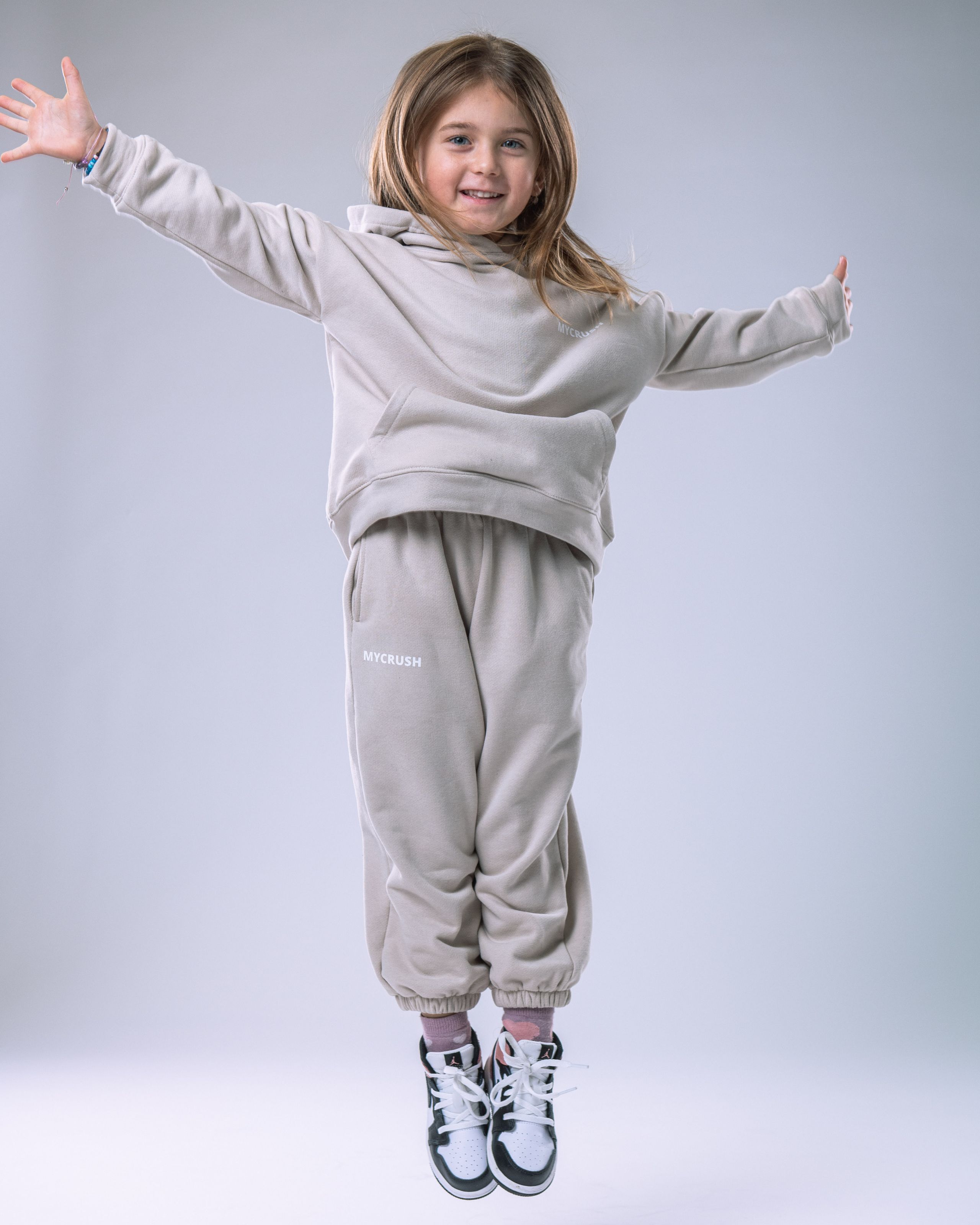 Children’s Tracksuit Beige size 128-5