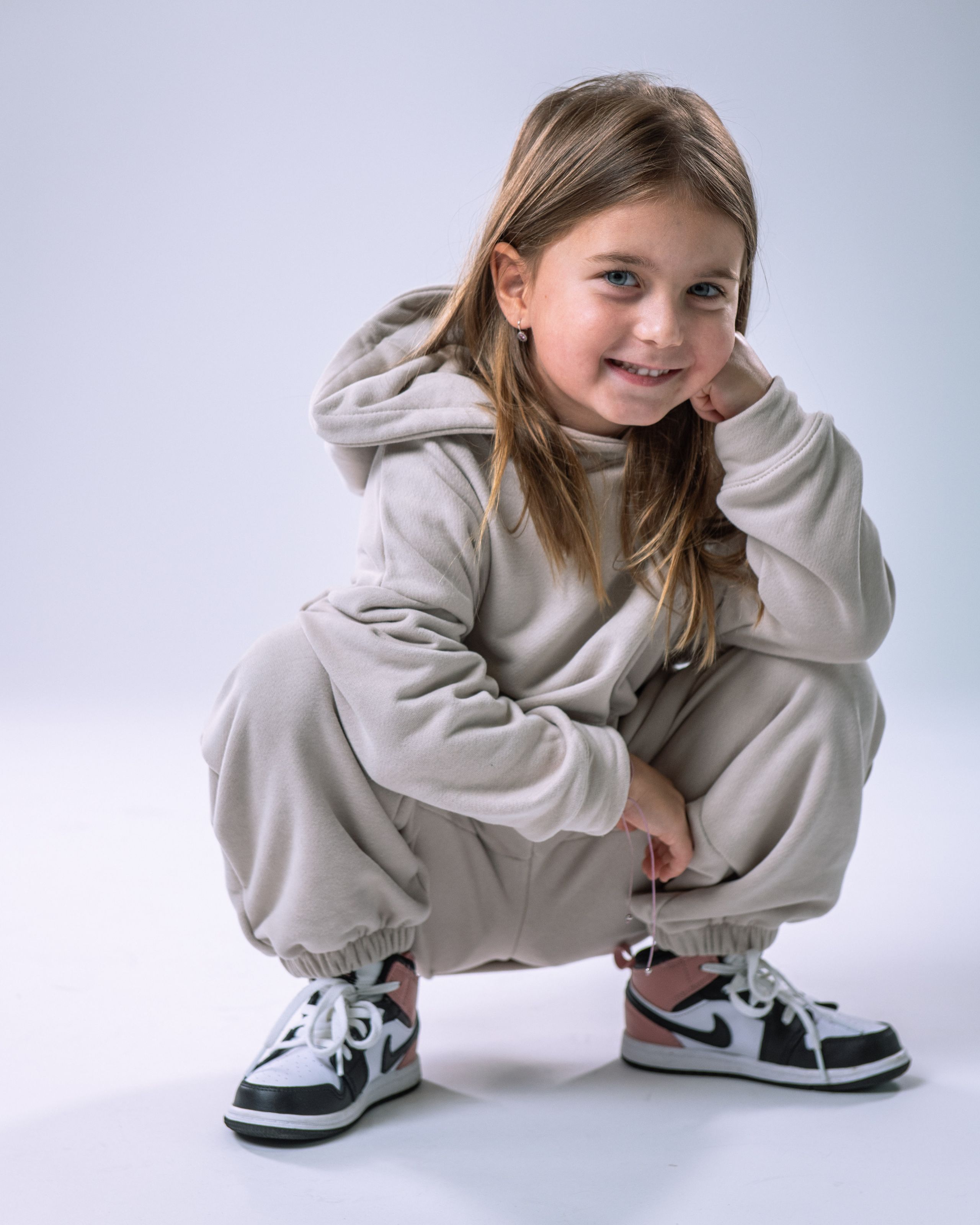 Children’s Tracksuit Beige size 140-2