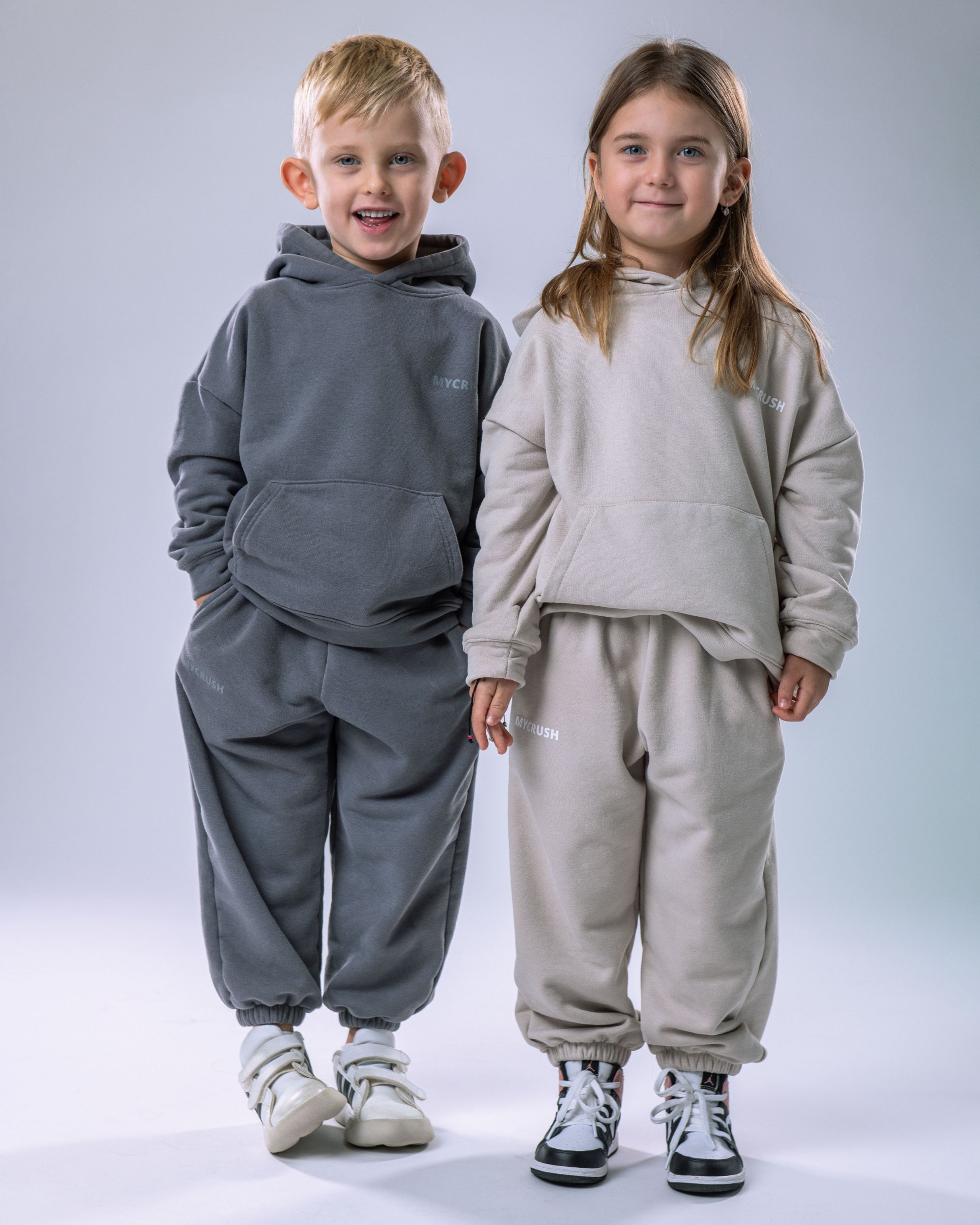 Children’s Tracksuit Grey size 140-6