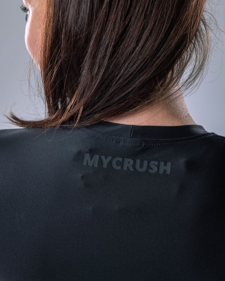 LYCRA Long-Sleeve Crop Top Black M-4