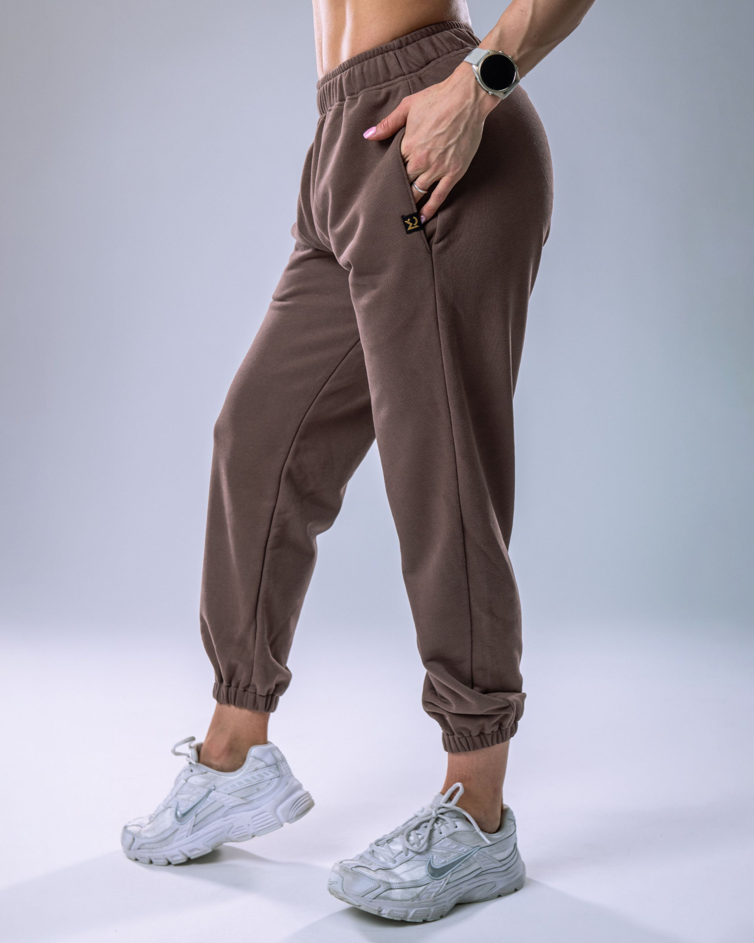 Unisex Joggers Regular Brown L-7