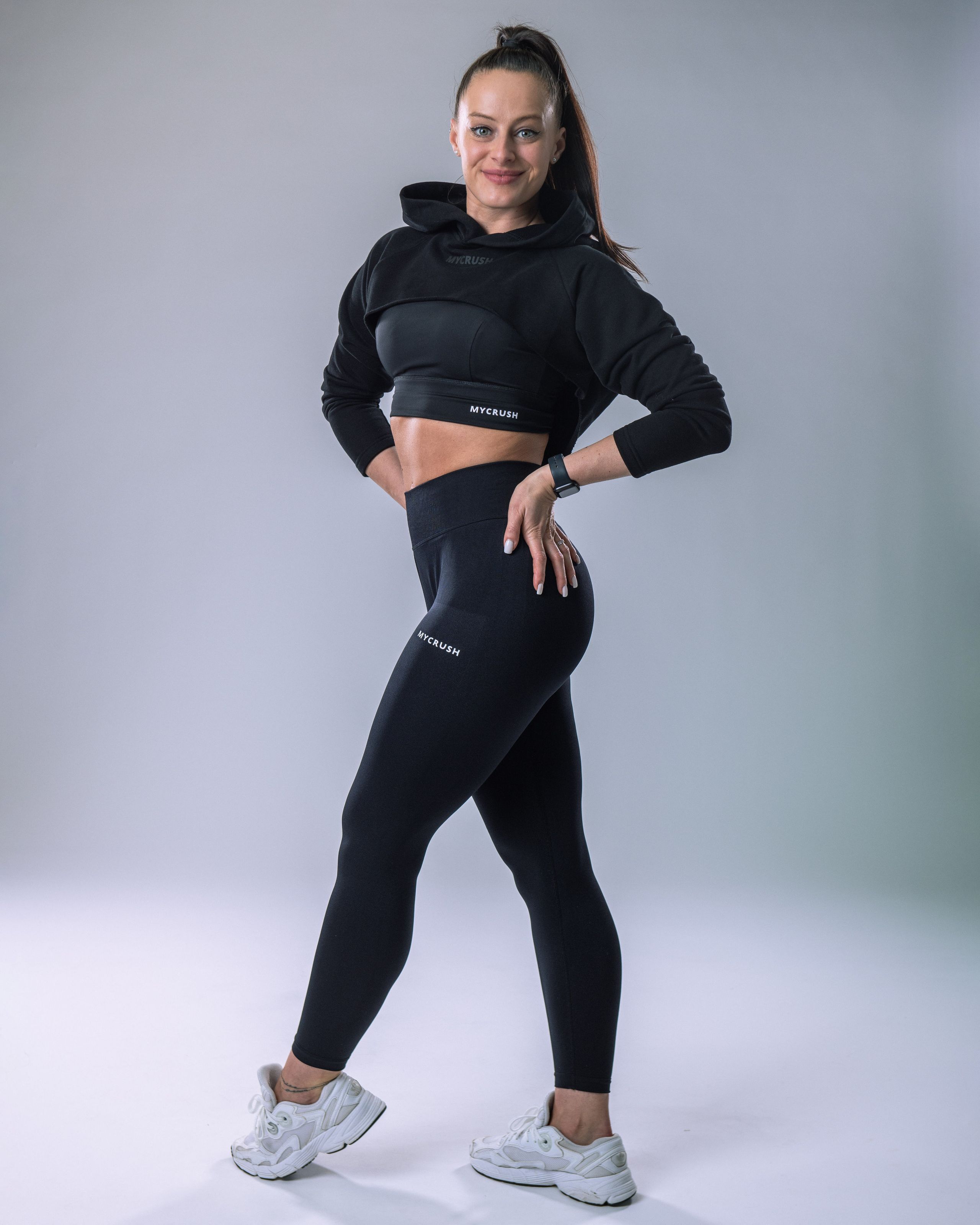 Women’s Ultra Crop Hoodie Black S-5